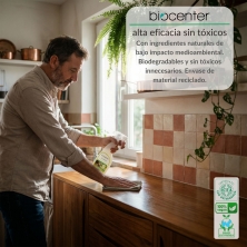 BIOCENTER Limpiador ecológico Multiusos y Cristales de Oxígeno Activo - Spray Ecofriendly 750 ml