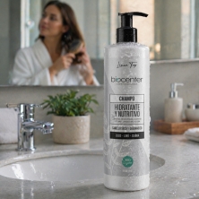 Champú natural hidratante y nutritivo Biocenter para cabello seco y dañado con aloe vera, lino y jojoba 500 ml