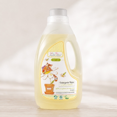 Detergente ecológico Baby Anthyllis para ropa de bebé y piel sensible