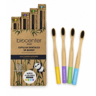 Pack de 4 cepillos de dientes de bambú Biocenter para niños con carbón activado y cerdas suaves