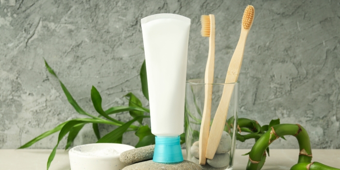¿Pasta de dientes con flúor o sin flúor?